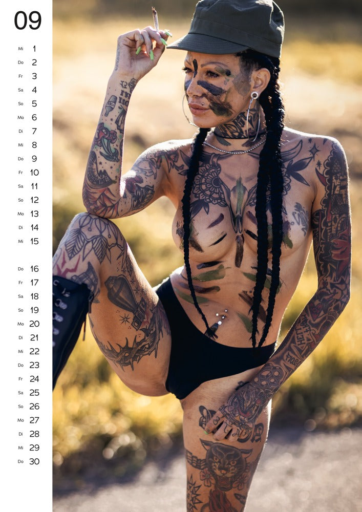 IntimateRed Pin-upkalender