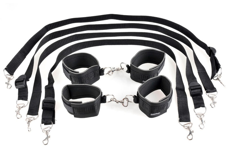 Fetish Fantasy Series Manchet en koord set - Zwart
