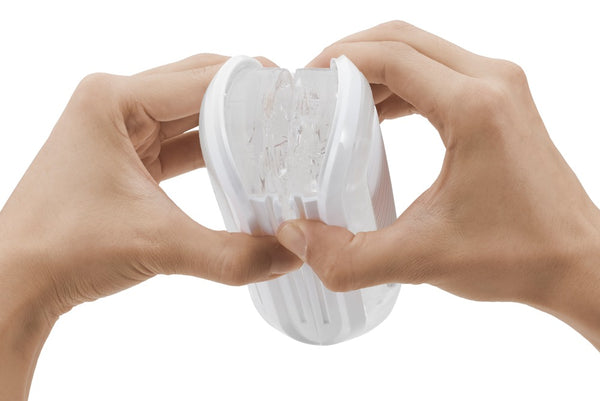 TENGA Masturbator met zuigvacuüm en textuur - Wit - TENGA - SKU: 50009800000