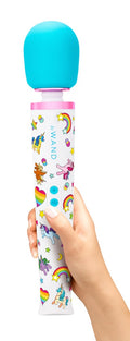 le Wand Massagestaaf met eenhoorn dildo en 20 vibratiestanden - Regenboog